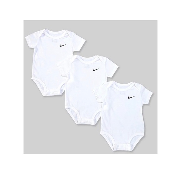NIKE BABY SHORT SLEEVE 3 PACK BODYSUITS SIZE 6 MONTHS - Picture 3 of 3